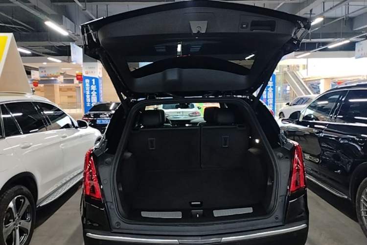 Used Cadillac XT5 2021 2.0T Two-Wheel Drive Luxury Version Trunk