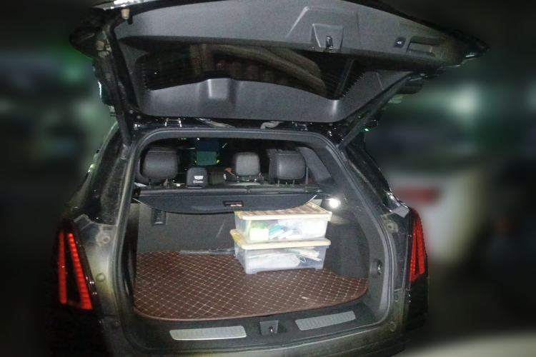 Used Cadillac XT5 2021 28T Four-Wheel Drive Luxury Version Trunk