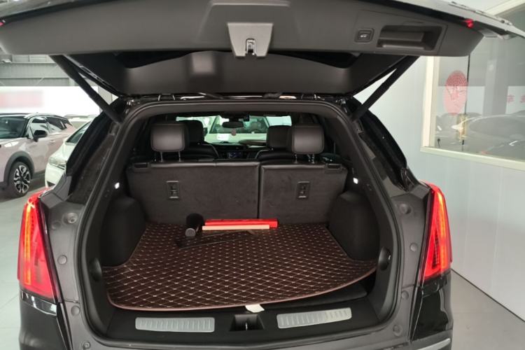 Used Cadillac XT5 2021 2.0T Two-Wheel Drive Luxury Version Trunk