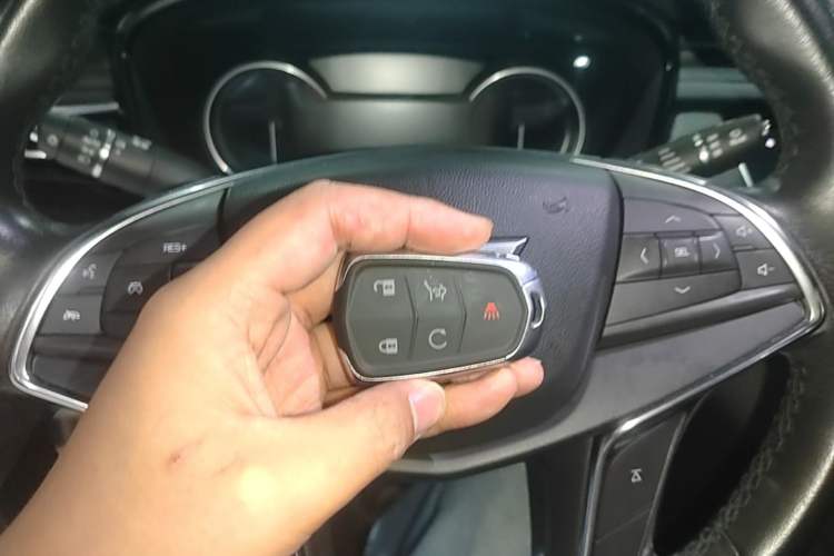 Used Cadillac XT5 2021 28T Luxury Model Vehicle Key
