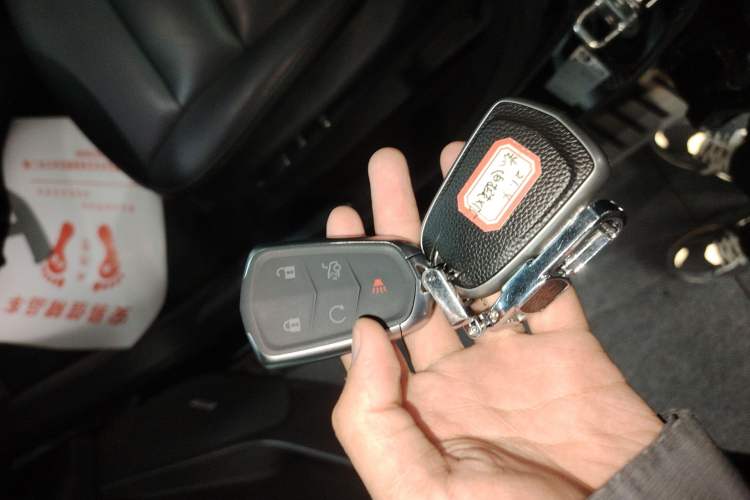 Used Cadillac XT5 2021 2.0T Two-Wheel Drive Luxury Version Vehicle Key