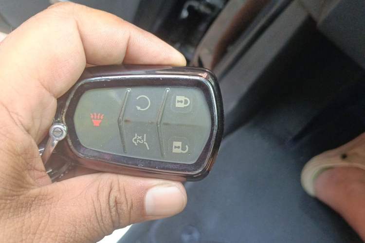 Used Cadillac XT5 2021 2.0T Two-Wheel Drive Luxury Version Vehicle Key
