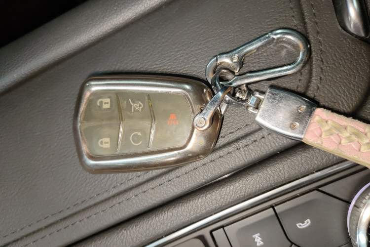 Used Cadillac XT5 2021 2.0T Two-Wheel Drive Luxury Version Vehicle Key