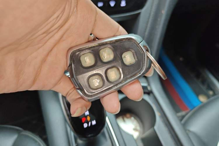 Used Cadillac XT5 2021 28T Luxury Model Vehicle Key
