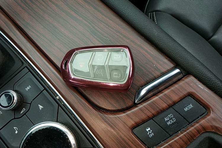 Used Cadillac XT5 2021 28T Luxury Model Vehicle Key