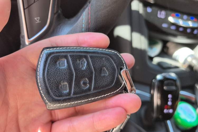 Used Cadillac XT5 2021 28T Luxury Model Vehicle Key