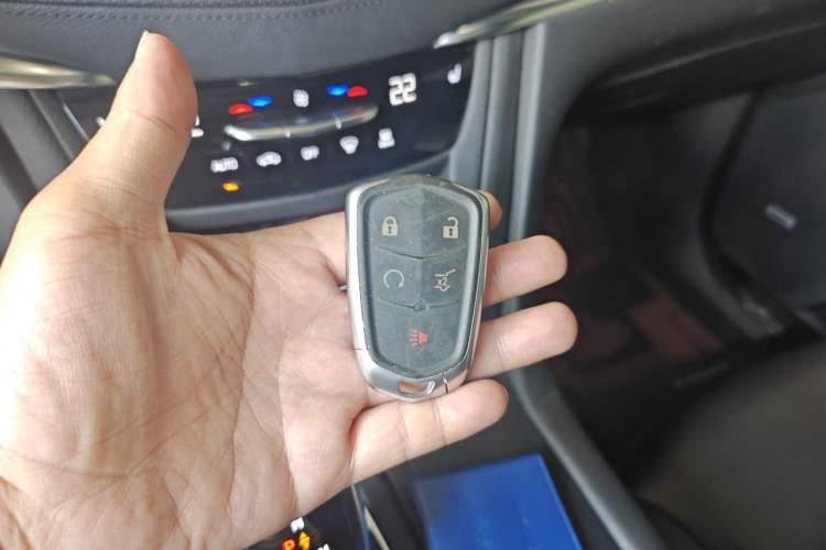 Used Cadillac XT5 2021 28T Luxury Model Vehicle Key