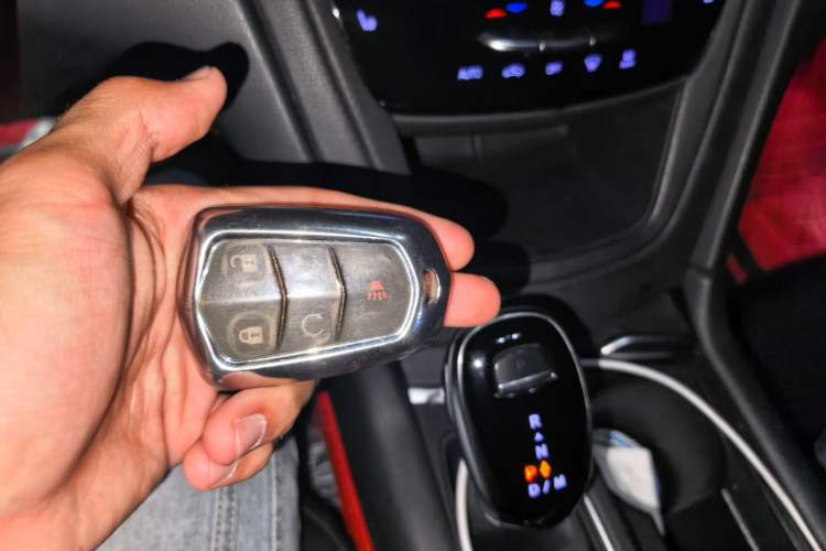 Used Cadillac XT5 2021 2.0T Two-Wheel Drive Luxury Version Vehicle Key