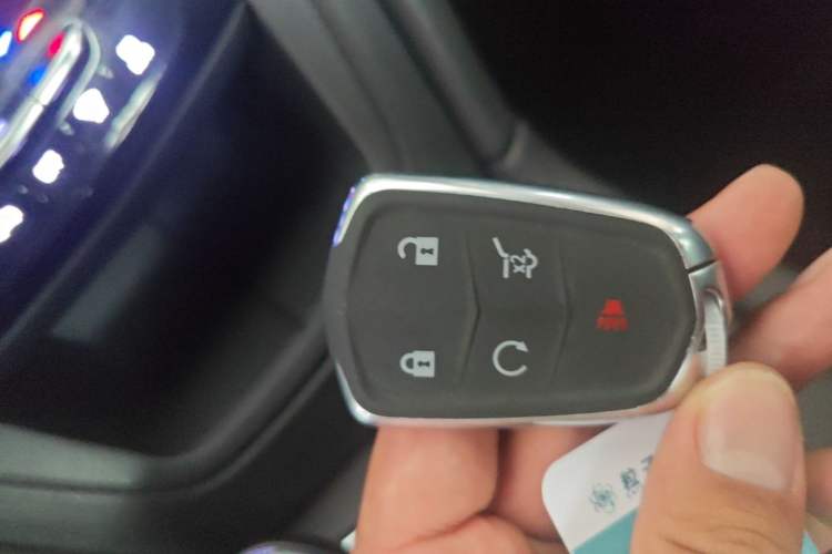 Used Cadillac XT5 2021 2.0T Two-Wheel Drive Luxury Version Vehicle Key