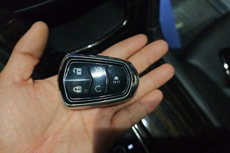 Used Cadillac XT5 2021 2.0T Two-Wheel Drive Luxury Version Vehicle Key