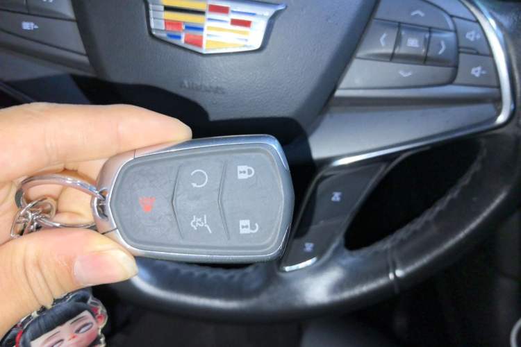 Used Cadillac XT5 2021 28T Luxury Model Vehicle Key