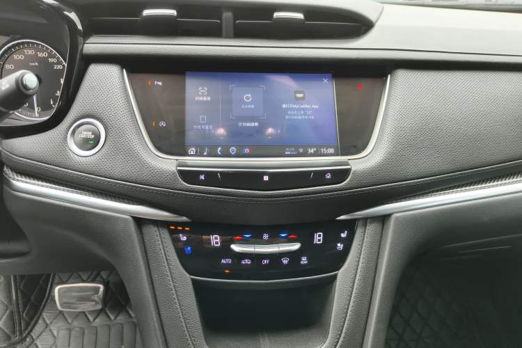 Used Cadillac XT5 2021 28T Four-Wheel Drive Leading Sport Model Audio And AC Panel