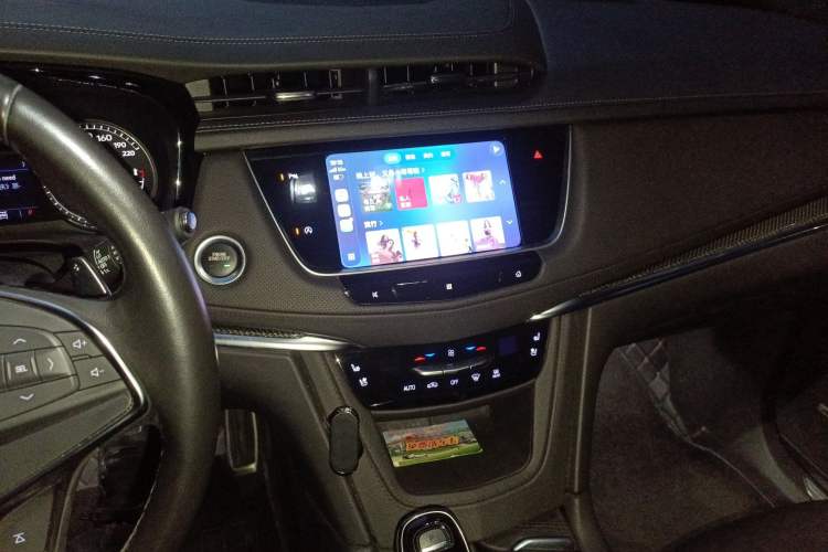 Used Cadillac XT5 2021 2.0T Four-Wheel Drive Premium Edition Audio And AC Panel