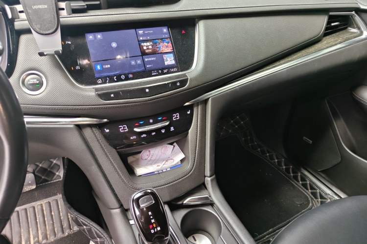 Used Cadillac XT5 2021 28T Luxury Model Audio And AC Panel