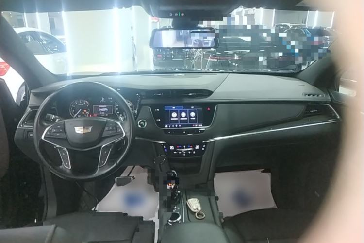 Used Cadillac XT5 2021 2.0T Four-Wheel Drive Premium Edition Center Console