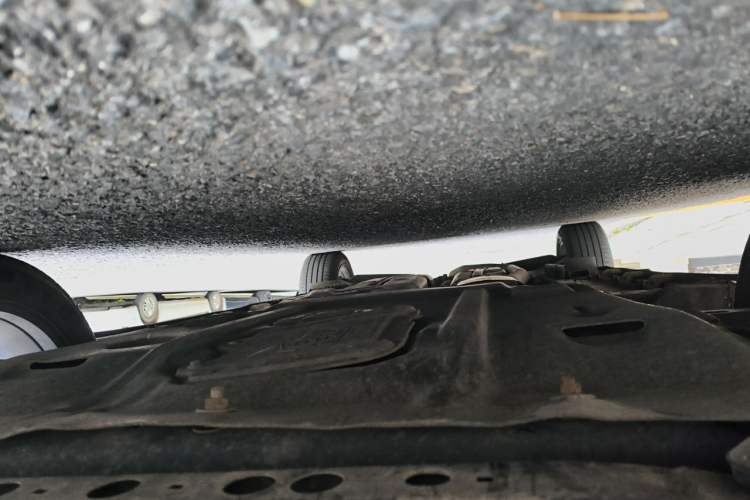 Used Cadillac XT5 2021 28T Four-Wheel Drive Platinum Sport Edition Chassis Front