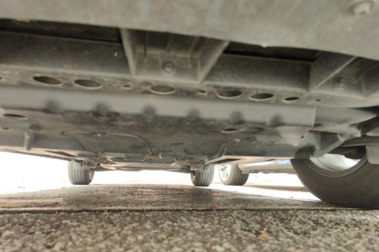 Used Cadillac XT5 2021 28T Luxury Model Chassis Front