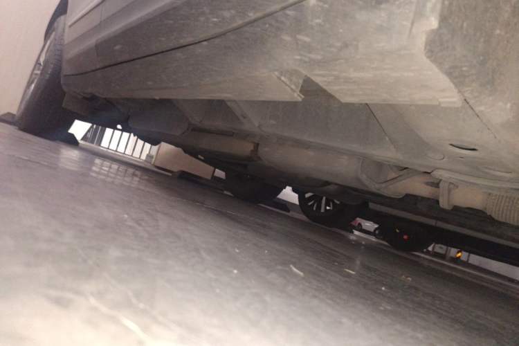 Used Cadillac XT5 2021 28T Four-Wheel Drive Luxury Version Chassis Front Right