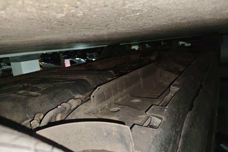 Used Cadillac XT5 2021 28T Luxury Model Chassis Rear Left