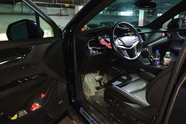 Used Cadillac XT5 2021 28T Luxury Model Driver Seat