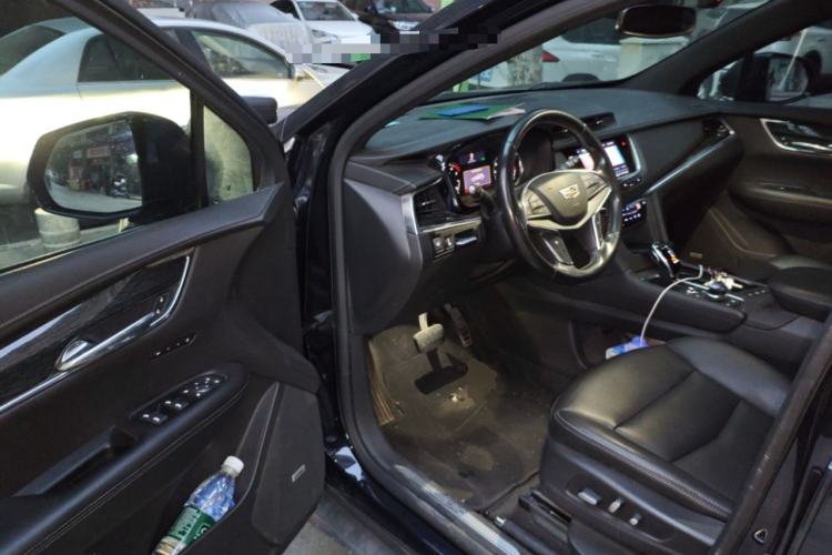 Used Cadillac XT5 2021 2.0T Two-Wheel Drive Luxury Version Driver Seat