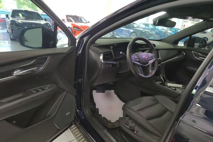 Used Cadillac XT5 2021 2.0T Two-Wheel Drive Luxury Version Driver Seat