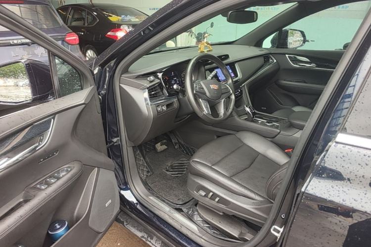 Used Cadillac XT5 2021 2.0T Four-Wheel Drive Luxury Version Driver Seat