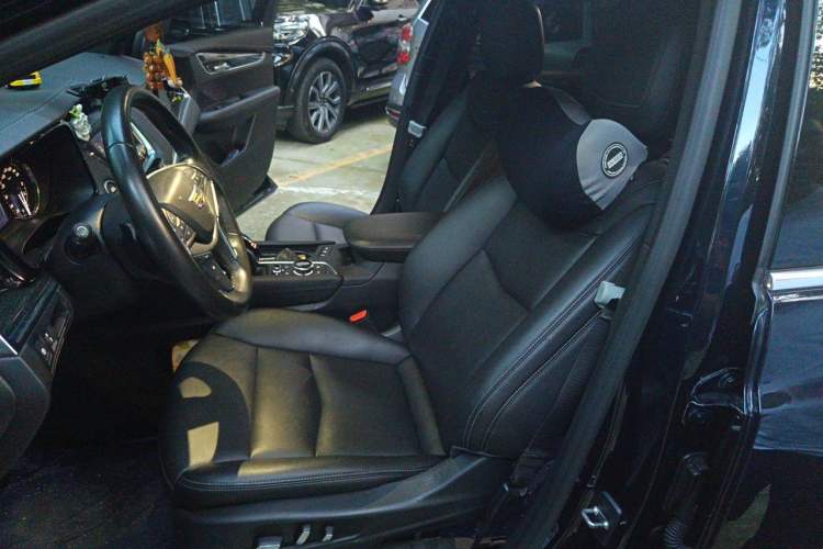 Used Cadillac XT5 2021 2.0T Two-Wheel Drive Luxury Version Driver Seat