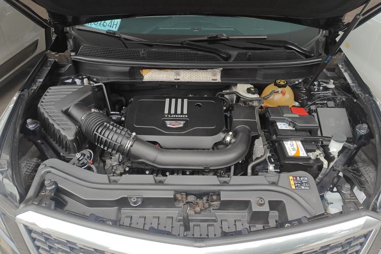 Used Cadillac XT5 2021 28T Luxury Model Engine Bay