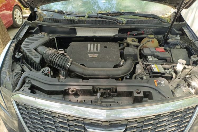 Used Cadillac XT5 2021 2.0T Two-Wheel Drive Luxury Version Engine Bay