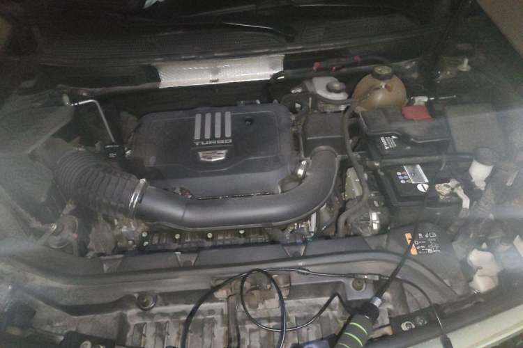 Used Cadillac XT5 2021 28T Luxury Model Engine Bay
