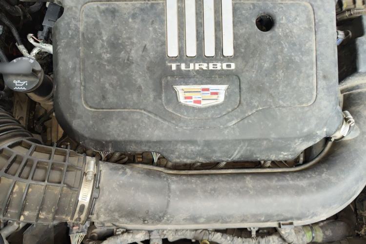 Used Cadillac XT5 2021 28T Luxury Model Engine Bay