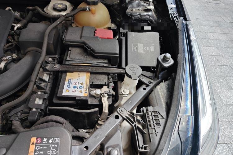 Used Cadillac XT5 2021 28T Luxury Model Engine Bay Left