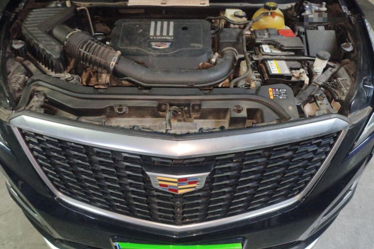 Used Cadillac XT5 2021 28T Luxury Model Engine Bay