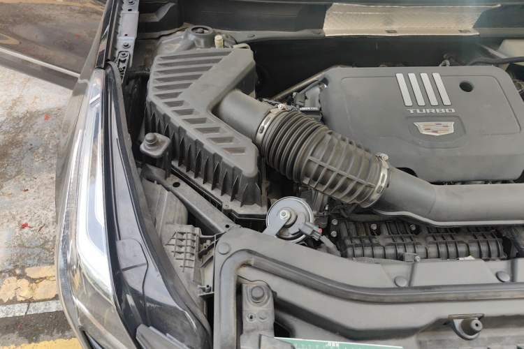 Used Cadillac XT5 2021 28T Luxury Model Engine Bay Right