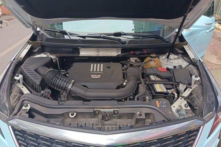 Used Cadillac XT5 2021 2.0T Two-Wheel Drive Luxury Version Engine Bay