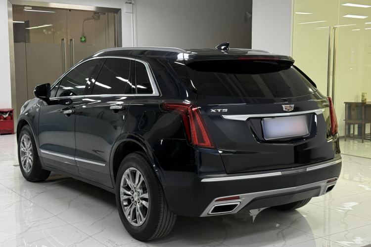 Used Cadillac XT5 2021 28T Luxury Model Exterior 3