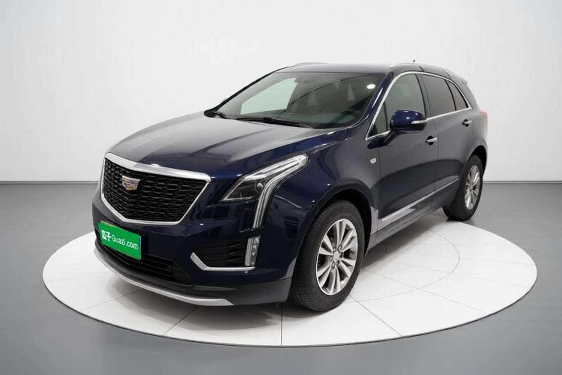 Used Cadillac XT5 2021 28T Luxury Model Front Left 45 Deg
