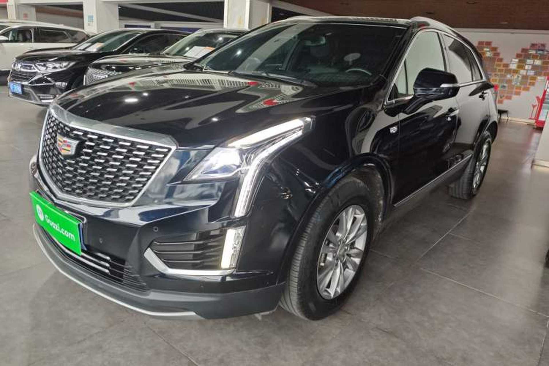 Used Cadillac XT5 2021 28T Luxury Model Front Left 45 Deg