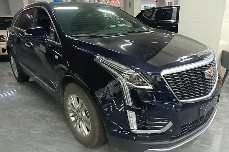 Used Cadillac XT5 2021 2.0T Two-Wheel Drive Luxury Version Front Right 45 Deg