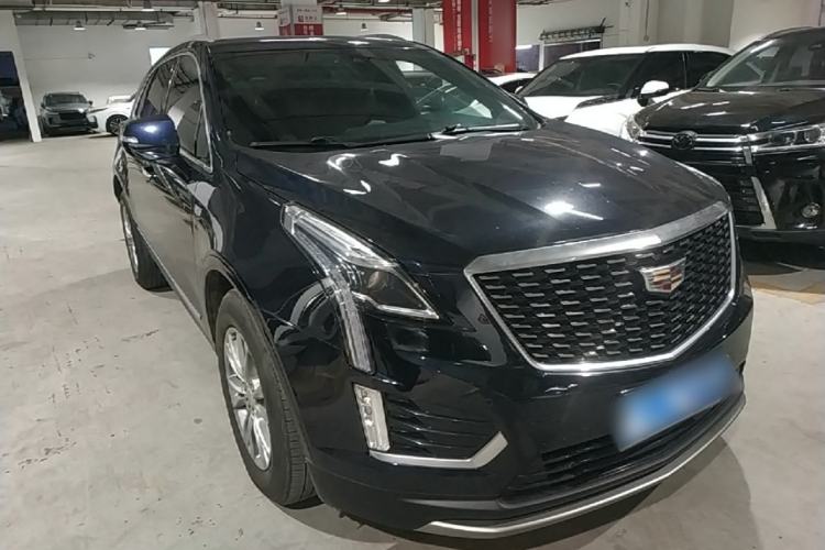 Used Cadillac XT5 2021 28T Luxury Model Front Right 45 Deg