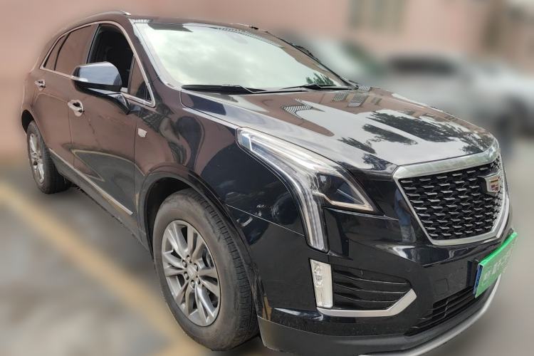 Used Cadillac XT5 2021 28T Luxury Model Front Right 45 Deg