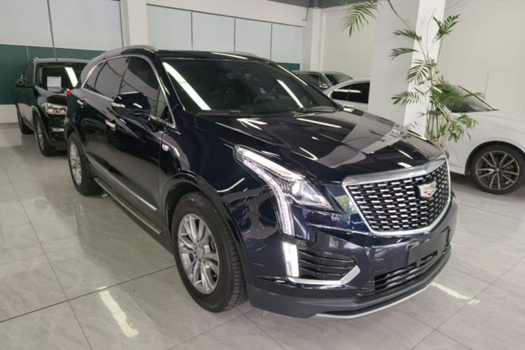 Used Cadillac XT5 2021 2.0T Two-Wheel Drive Luxury Version Front Right 45 Deg