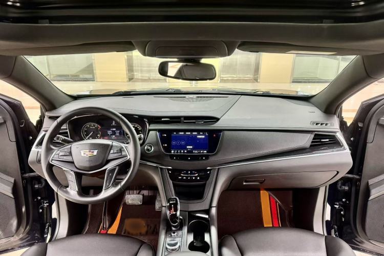 Used Cadillac XT5 2021 28T Luxury Model Gear Lever