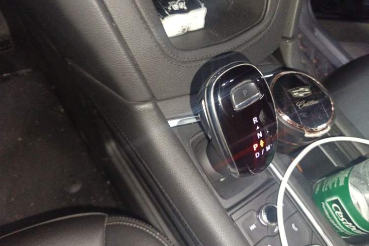Used Cadillac XT5 2021 28T Four-Wheel Drive Luxury Version Gear Lever