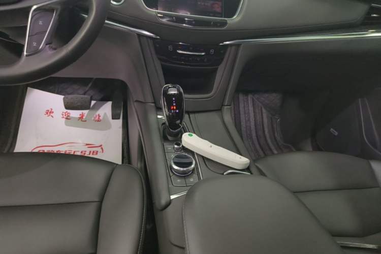Used Cadillac XT5 2021 2.0T Two-Wheel Drive Luxury Version Gear Lever