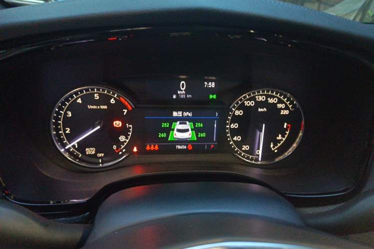 Used Cadillac XT5 2021 2.0T Two-Wheel Drive Luxury Version Instrument Cluster