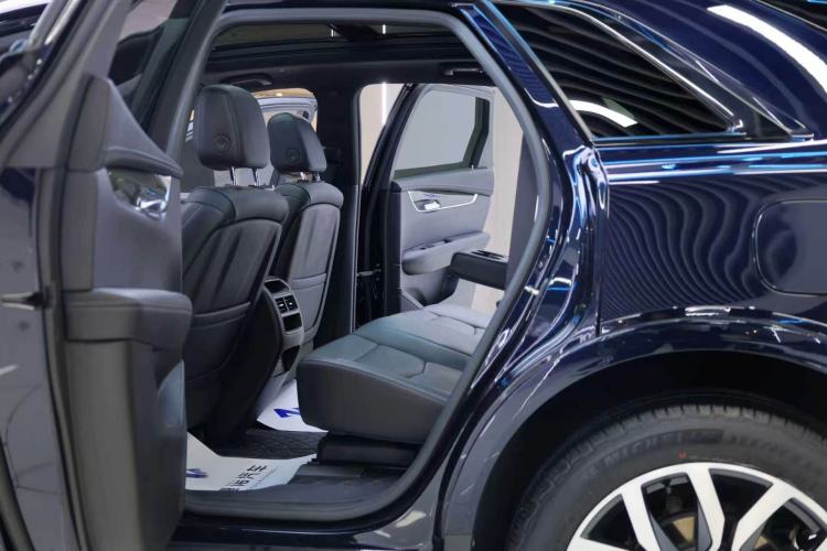 Used Cadillac XT5 2021 2.0T Four-Wheel Drive Premium Edition Interior 7