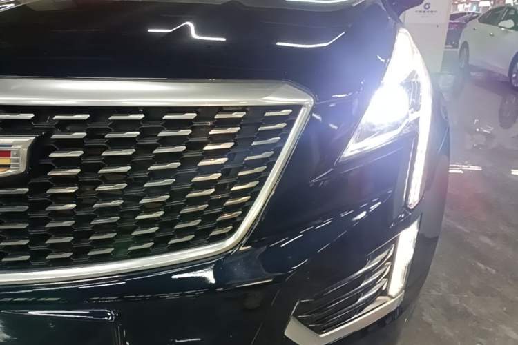 Used Cadillac XT5 2021 2.0T Two-Wheel Drive Luxury Version Left Front Headlight