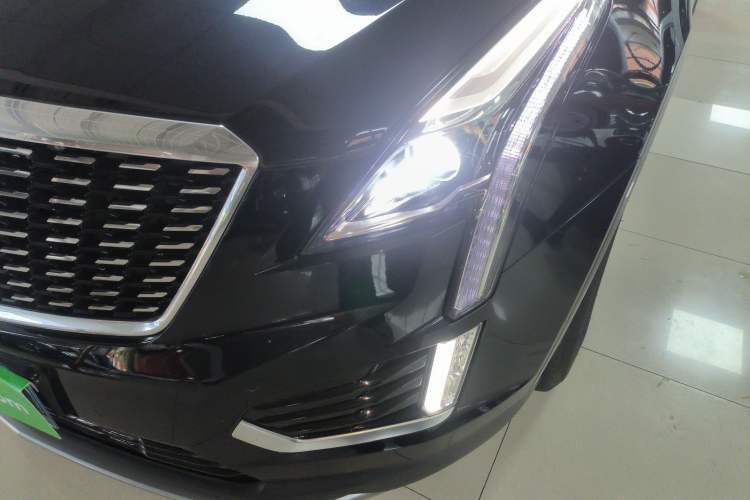 Used Cadillac XT5 2021 28T Luxury Model Left Front Headlight